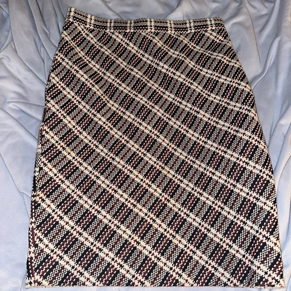 Ann Taylor Navy, Red and Cream ( I believe) Pencil Skirt Knee-Length